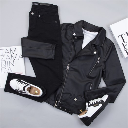 Çapraz Fermuarlı Siyah Deri Ceket Tişört Pantolon Ayakkabı Kombin