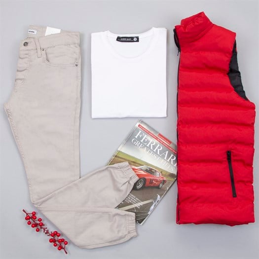 Çıkarılabilir Kapşonlu Kırmızı Şişme Yelek Tişört Paça Lastikli Pantolon Kombin
