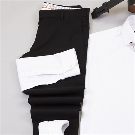 Beyaz Gömlek Siyah Kumaş Pantolon Ayakkabı Kombin