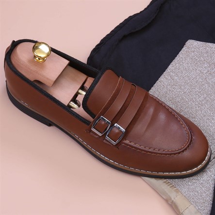 Krem Yelek Siyah Gömlek Kumaş Pantolon Klasik Ayakkabı Koımbini 