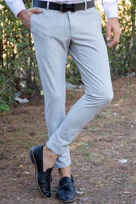 Likralı gri üzerine beyaz ekoseli kumaş pantolon